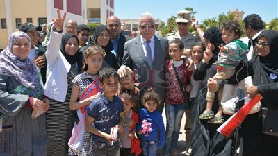 محافظ جنوب سيناء يتفقد لجان الاستفتاء على تعديلات الدستور (صور)