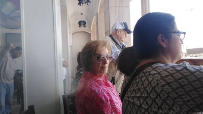 الأجانب يحيون المشاركين بدورة أبو الحجاج وسط مدينة الأقصر (صور)