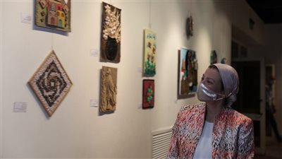 وزيرة البيئة تفتتح معرض 