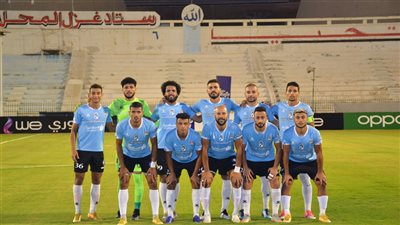 لاعبو المحلة يدعمون كمتشو وعمرو شعبان بعد أخطاء مباراة دجلة | صور