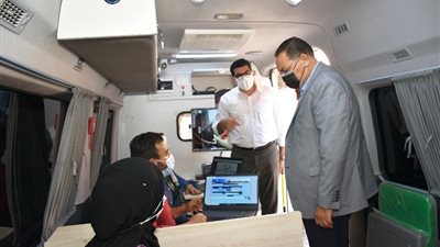 لأول مرة.. مركز تكنولوجى متنقل بشوارع مصر الجديدة