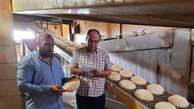 تموين الدقهلية تغلق مطبخ تجهيز طعام بطلخا| صور