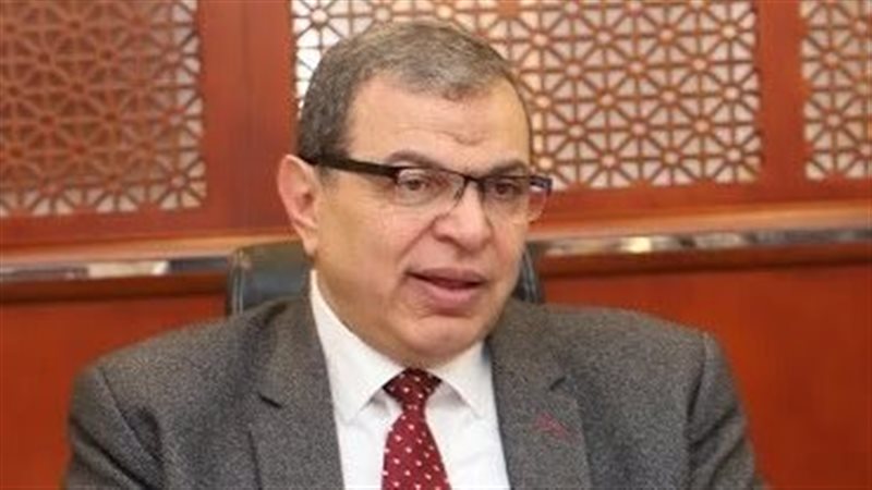 وزير القوى العاملة
