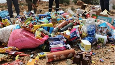 تموين فاقوس يضبط مواد غذائية غير صالحة 