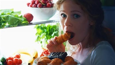 10 أكلات مسموح بتناولها عند الشعور بالجوع ليلا أثناء الدايت