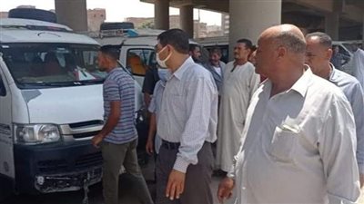 حملات لضبط السيارات المخالفة لخطوط السير بالمنيا