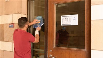تفاصيل خطة الجامعة الأمريكية بالقاهرة لعودة الدراسة وجها لوجه