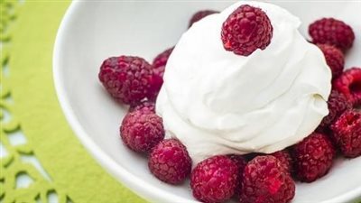 طريقة عمل الكريم شانتيه للحلويات 