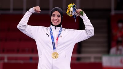 بث مباشر.. لحظة وصول فريال أشرف إلى مطار القاهرة 