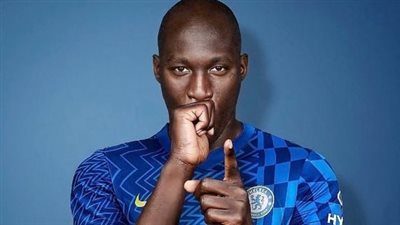 لوكاكو يرتدي القميص رقم 9 مع تشيلسي.. ويتحدث عن طموحاته 