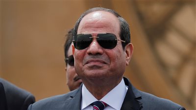  السيسي لـ شباب مصر: ثقتي مطلقة فيكم ليتحقق حلمنا في بناء وطن العزة والفخر والكرامة 