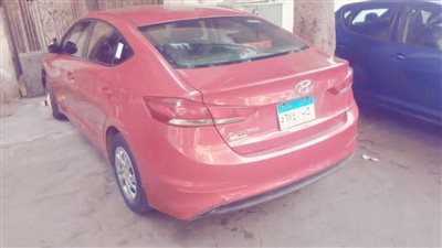 غرامة 500 جنيه لـ 18 سيارة مخالفة وإزالة 77 حالة إشغال بالجيزة|صور