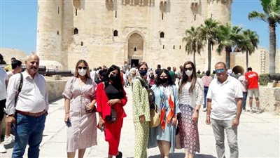 السياحة تنظم جولة تعريفية 