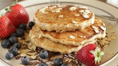 طريقة عمل البان كيك بالشوفان المناسبة للدايت 