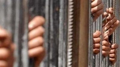 حبس شقيقين لاتهامهما بسرقة مشغولات ذهبية من داخل شقة سيدة بالمعادي