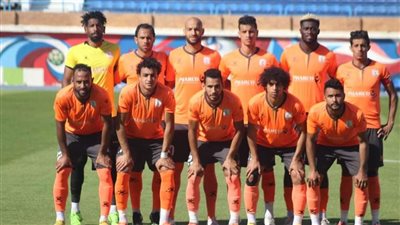 فاركو يخوض مرانه على 3 فترات لرفع الحمل البدني للاعبين