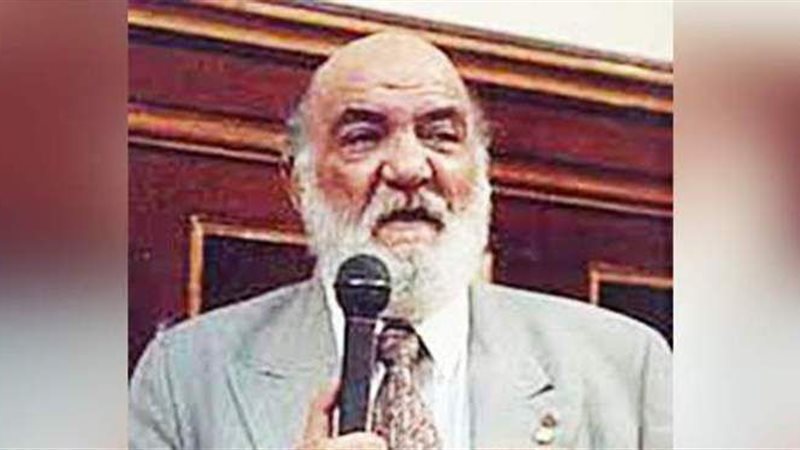الراحل مصطفى كامل