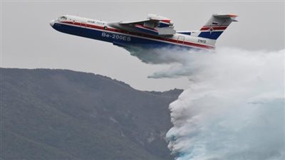  لحظة سقوط طائرة إطفاء روسية في تركيا| فيديو