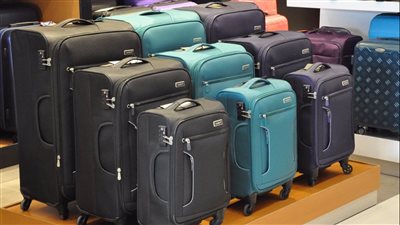 أهمها الجيل والعطور ومعجون الأسنان.. 11 مادة تمنعك من السفر بالمطارات