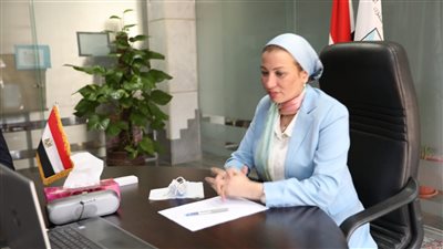 وزيرة البيئة تترأس لجنة مشروع إعادة التوازن البيئي لبحيرة قارون
