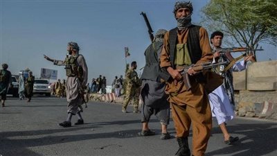 بعد سيطرة طالبان.. رئيس البرلمان الأفغاني يغادر البلاد متجهًا لباكستان