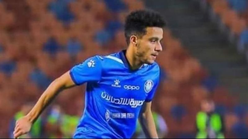 مصطفى فتحي لاعب نادي