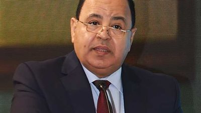 المالية تزيل التعدي على أرض مساحتها 815.70 مترا بالإسكندرية