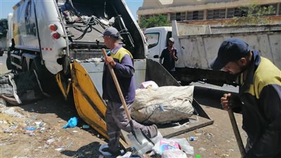 محافظ الإسكندرية يكلف بشن حملات لإزالة القمامة فى الأحياء 