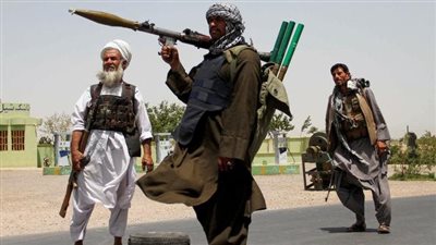 أنور قرقاش: تصريحات حركة طالبان مشجعة