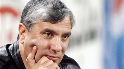 هل يرحل رامي صبري عن صفوف إنبي؟.. مدير الكرة يجيب