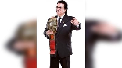 جده شيخ طريقة صوفية ومن عائلة رياضية وفنية.. معلومات لا تعرفها عن ممدوح فرج 