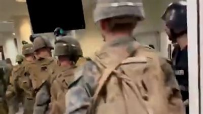 فوضى طالبان.. قوات المارينز تسيطر على مطار كابول | فيديو