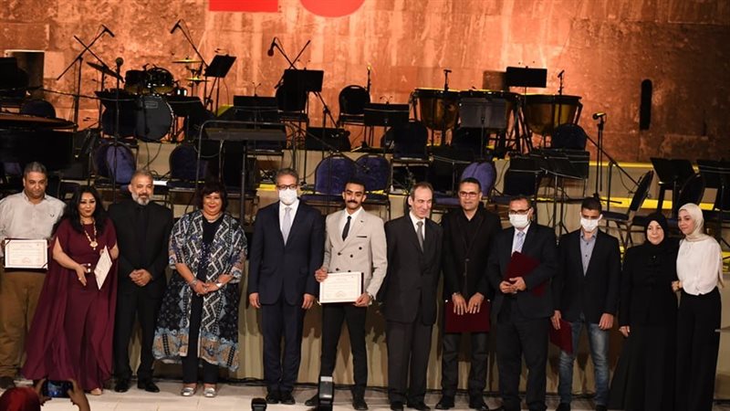 المكرمون في مهرجان