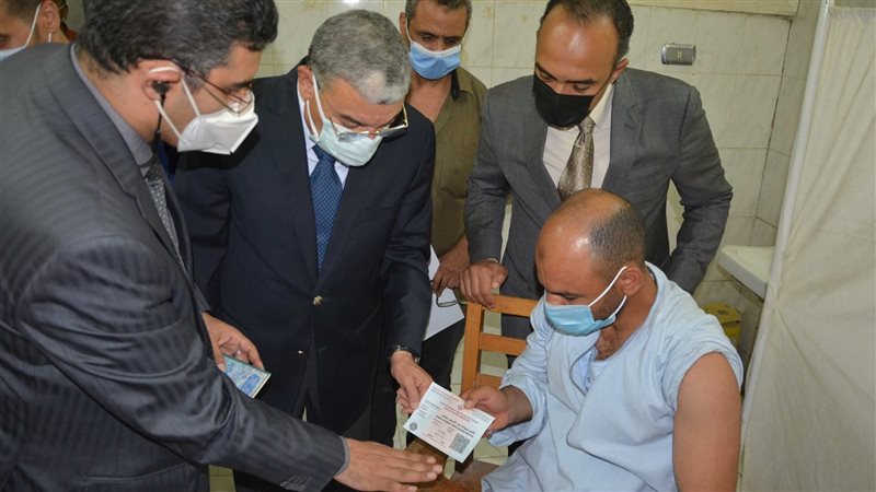 محافظ المنيا يتفقد