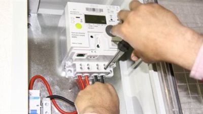 اليوم.. قطع الكهرباء ٥ ساعات عن قرية المدامود قبلي بالأقصر