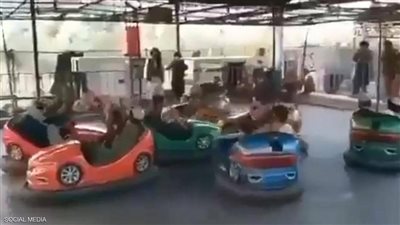 كانوا في جرة وطلعوا لبره.. هذا ما فعله عناصر من طالبان داخل مدينة ملاهي | فيديو