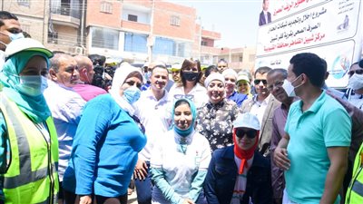 وزارة الهجرة تنظم زيارة لمشروعات 