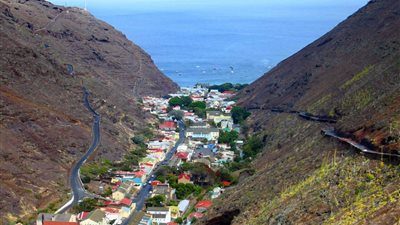 فرصة العمر.. وظيفة براتب خيالي في جزيرة بريطانية