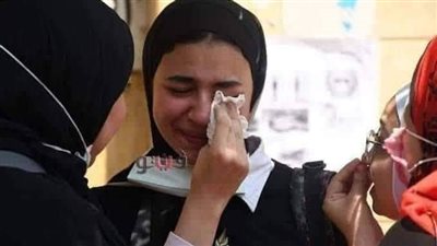فيتو تكشف الحقيقة الكاملة لصورة الطالبة الباكية في الثانوية العامة والثالثة على الجمهورية | فيديو