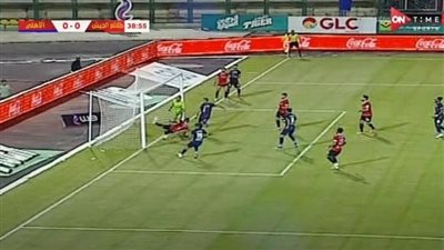 عبرت الخط بالكامل.. خبير تحكيمي يحلل هدف الأهلي المثير للجدل في شباك الطلائع 