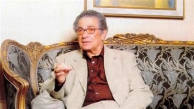 سر أنيس منصور مع المذهب الوجودي الذي حرمه من إلقاء خطبة الجمعة.. وهذه قصته مع الآنسة سيلفانا