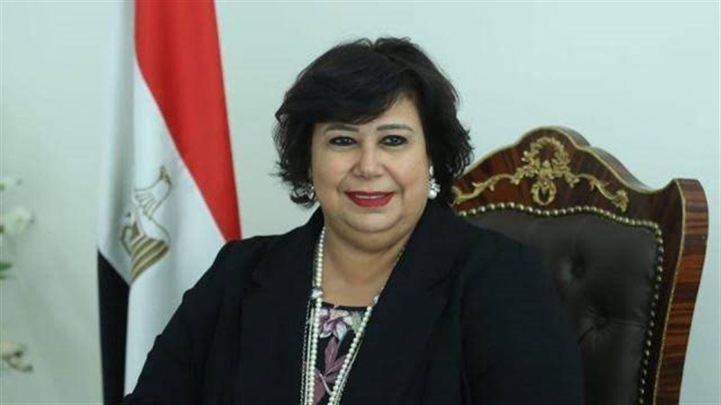 الدكتورة إيناس عبد