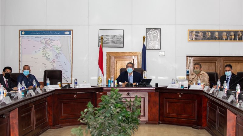 وزير الآثار يترأس