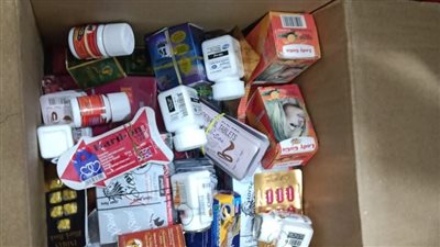 ضبط أدوية لعلاج الأورام والمناعة ومستلزمات طبية مهربة داخل مخزنين في القاهرة