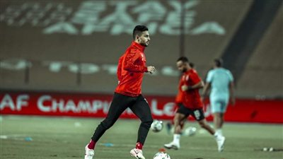 مران الأهلي | طبيب الفريق يتحدث عن موقف أيمن أشرف من مباراة المصري