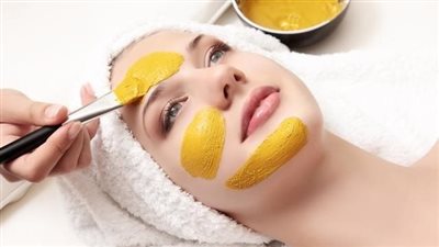 قناع الكركم والزبادي لتفتيح البشرة وعلاج جميع مشاكلها