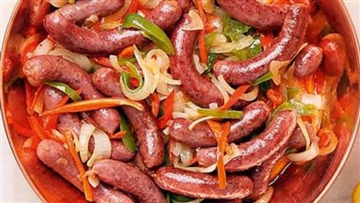 مناسب للساندويتشات.. طريقة عمل السجق الشرقي