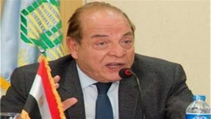  الدكتور سمير عارف