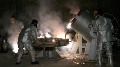 قبل مفاوضات اليوم.. خيارات عسكرية أمريكية لمنع إيران من 