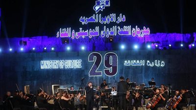 أغانٍ حول العالم على محكى القلعة | صور